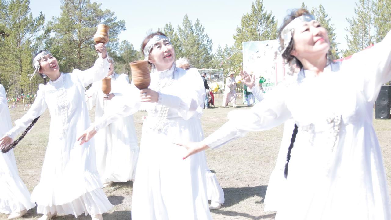 Ньургуһун ыһыаҕа –  праздник активного долголетия
